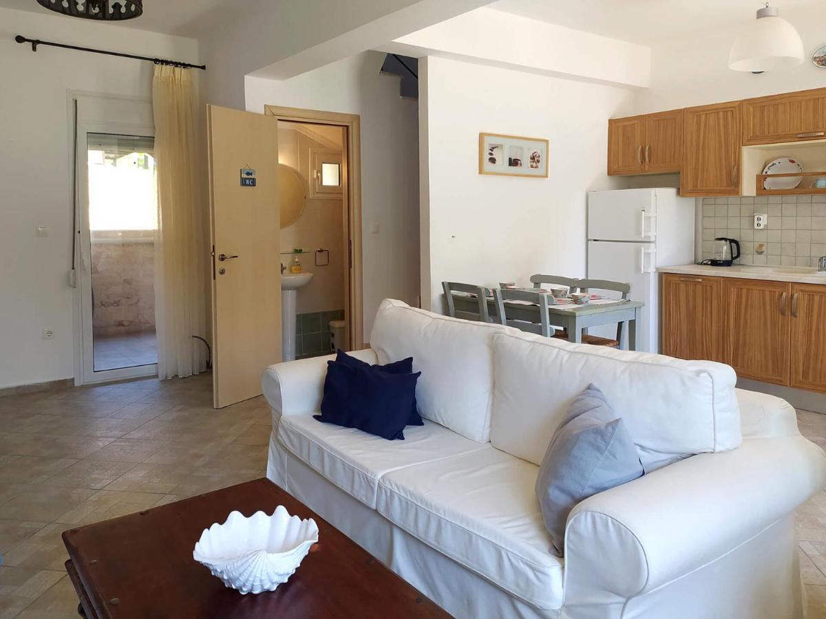Seaside Villa Clio Nikiti  Extérieur photo